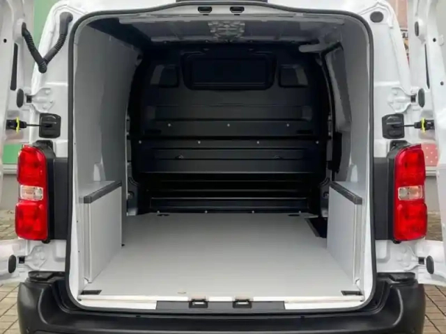 Fiat Scudo fg m 1.5 diesel 120ch pack premium connect — photo 9