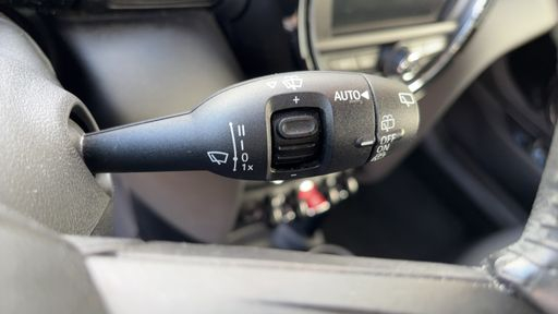 Mini Mini 1.5 One 102 - One – 2018 – 46612 km – Essence – Boîte Manuelle — photo 17
