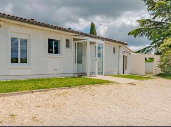Maison familiale pleine de charme, 45 minutes de Bordeaux (Frontenac 33760)