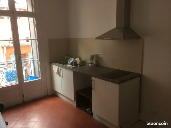 Appartement T3 centre ille FSL accepté