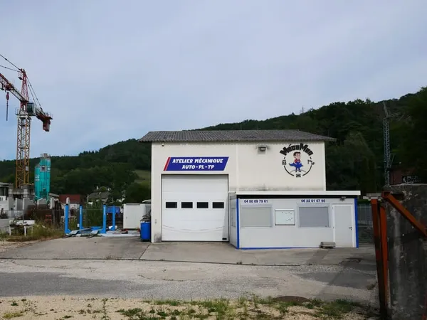 Bâtiment d'activité à Nonglard