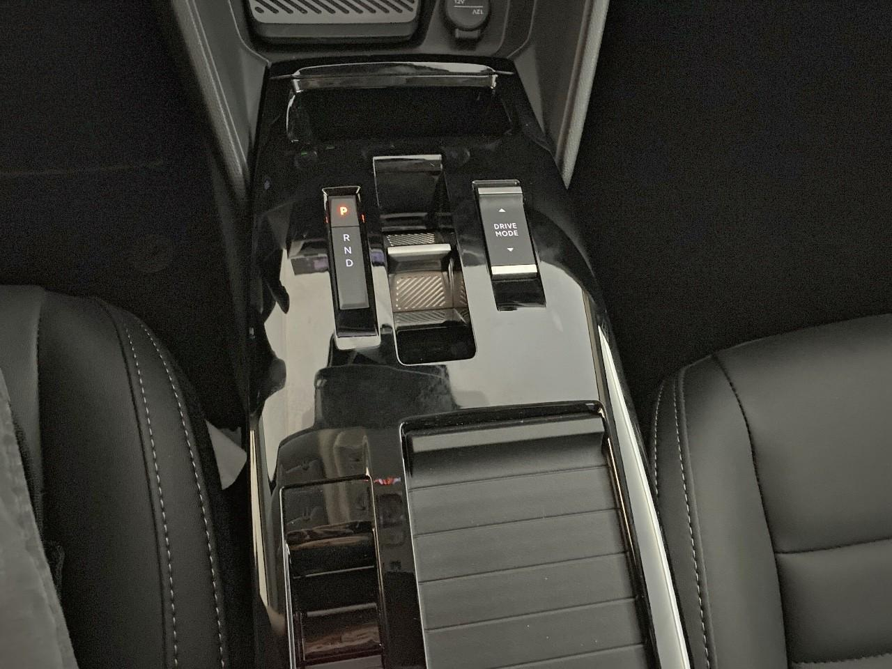 Citroën C4 hybride 145 ch e-dcs6 max — photo 17