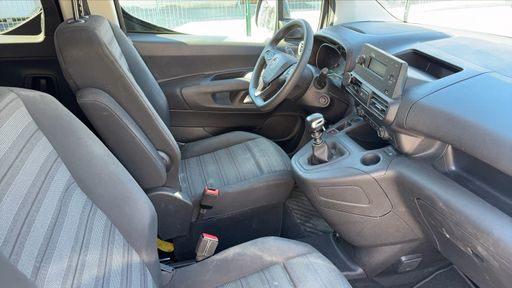 Opel Combo Life 1.2 Turbo 110 - Enjoy – 2019 – 80478 km – Essence – Boîte Manuelle — photo 14