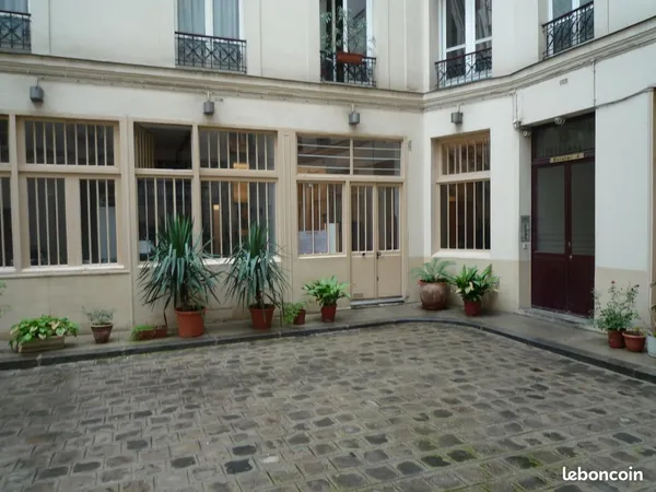 Loft Bureau 123m2/ Paris9eme
