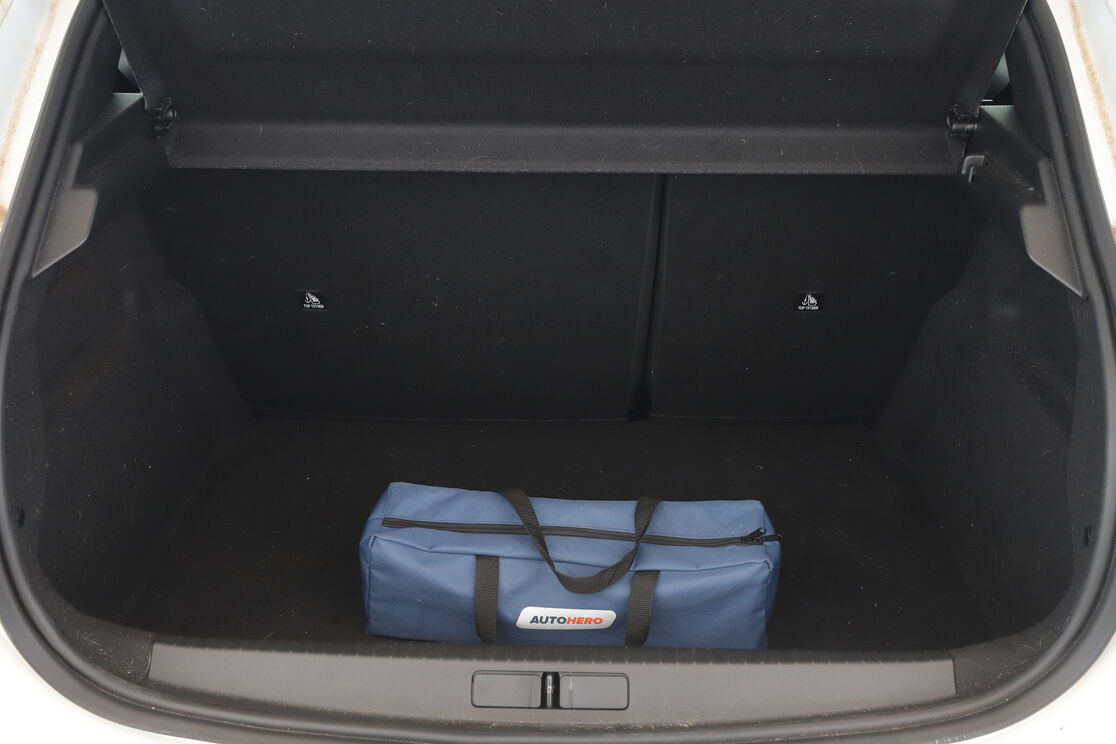 Peugeot 208 1.2 Hybrid Style e-DCS6 — photo 16