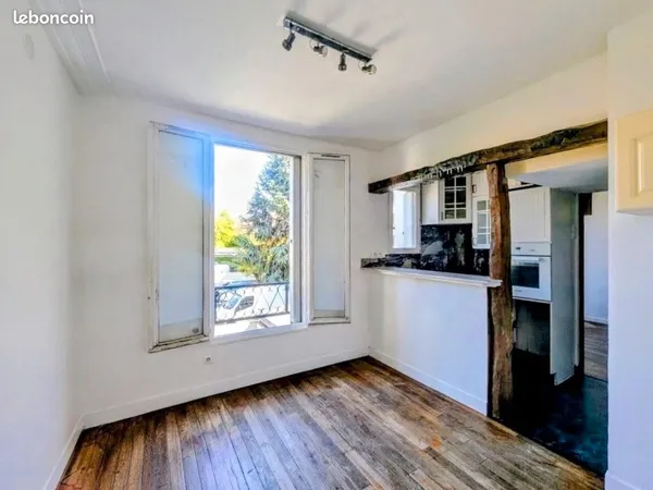Vends appartement 2 pièces 27 m² à Montreuil 93 métro Croix de Chavaux, calme et lumineux