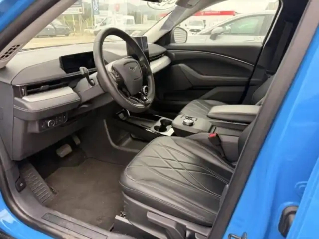 Ford Mustang mach-e 269ch standard range 76kwh 7cv — photo 28