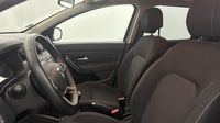 Dacia Duster 1.0 TCe 100ch Confort 4x2 - 19 — photo 12