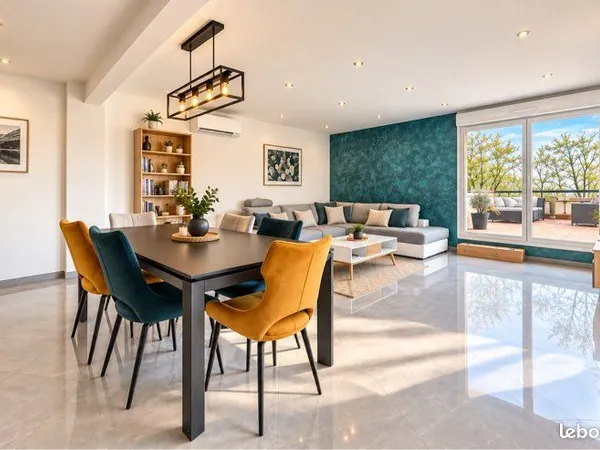 T4 102 m² avec 60 m² de terrasses - Garage, cave - Irigny