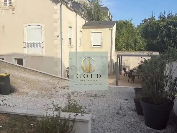 Maison de ville 6 pièces 180 m²