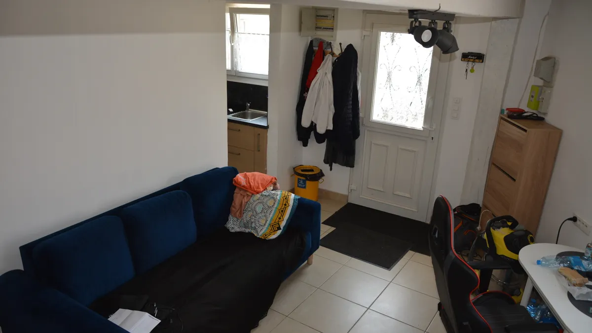 Photo 8