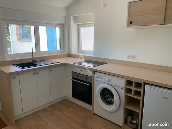 Studio 1 pièce 14 m²