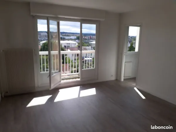Mantes-la-Jolie STUDIO 33 m² Etage 6/6