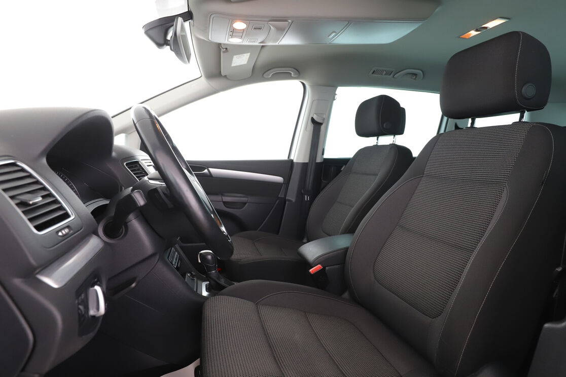 Volkswagen Sharan 2.0 TDI BlueMotion Tech Confortline DSG6 — photo 9