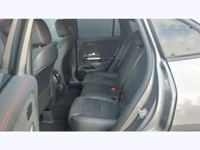 Mercedes Gla 180 d — photo 14