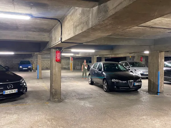Place de parking couverte
