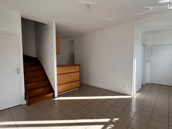 Appartement duplex à louer - CRECY EN PONTHIEU