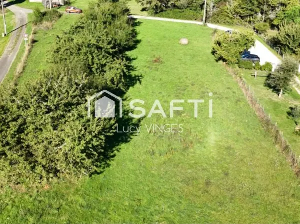 Beau Terrain à bâtir, plat avec vue dégagée