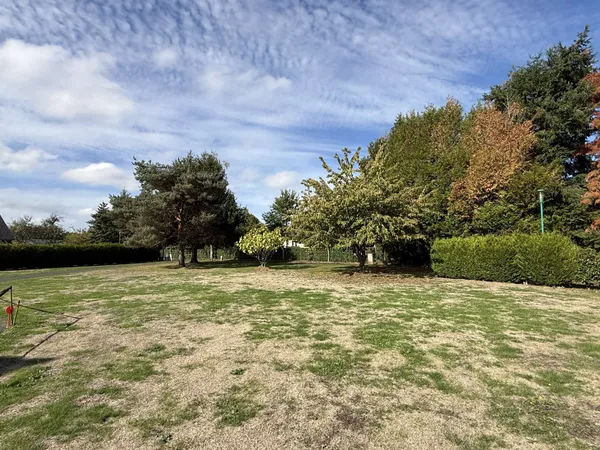 Terrain 925 m²