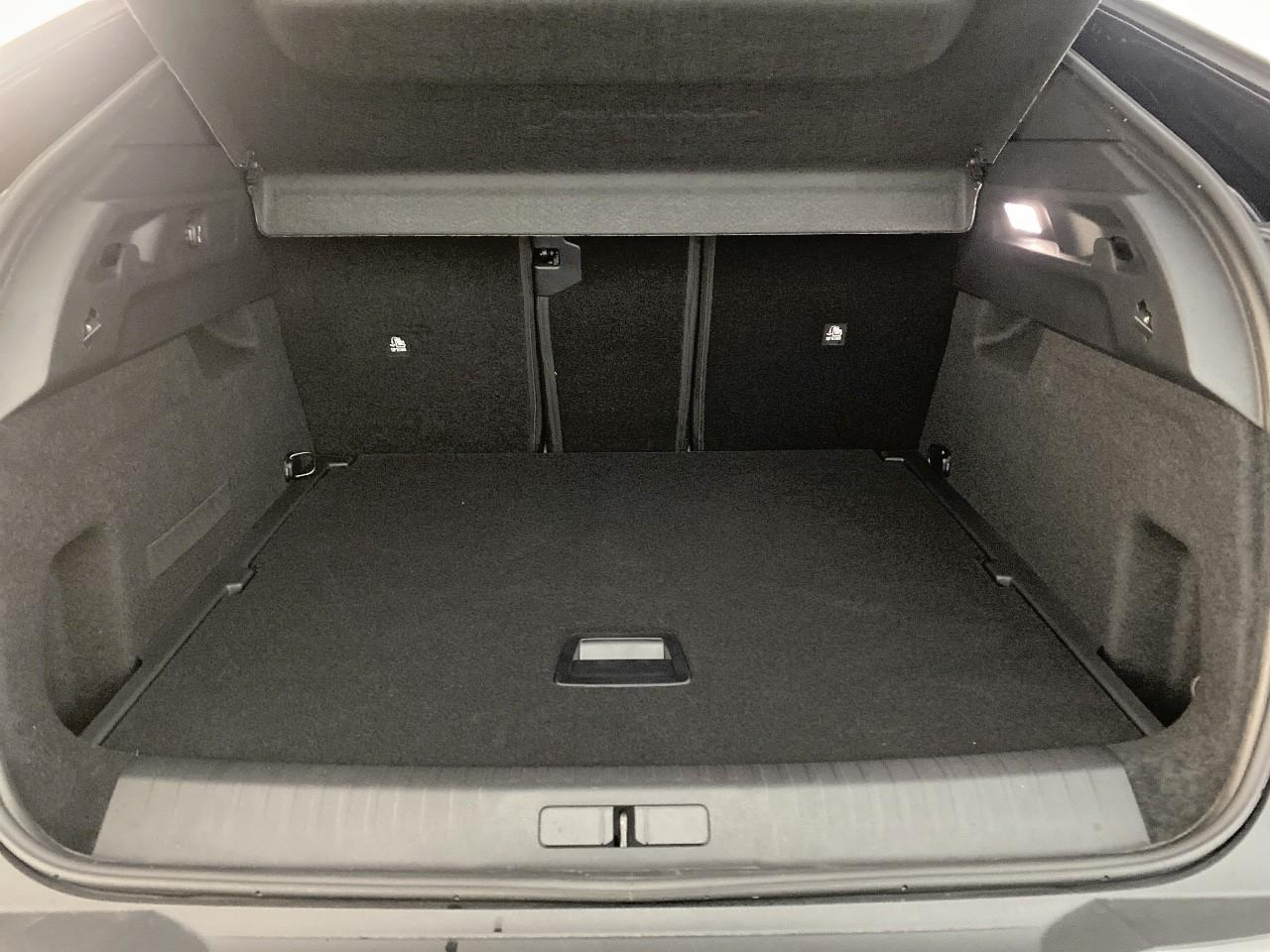 Peugeot 3008 plug-in hybrid 195 e-dcs7 gt — photo 6