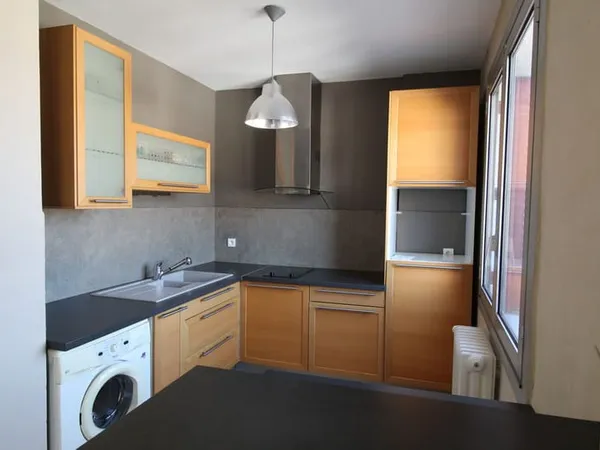 T2 MEUBLE CHAUFFAGE COMPRIS