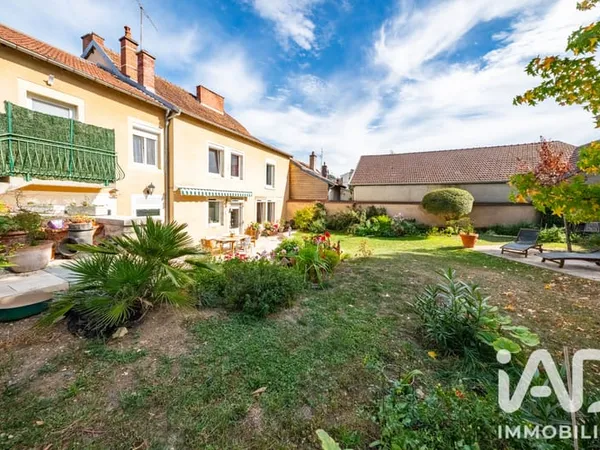 Maison 6 pièces 298 m²