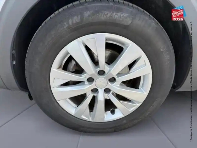 Peugeot 3008 1.5 bluehdi 130ch s&amp;s active pack eat8 — photo 6