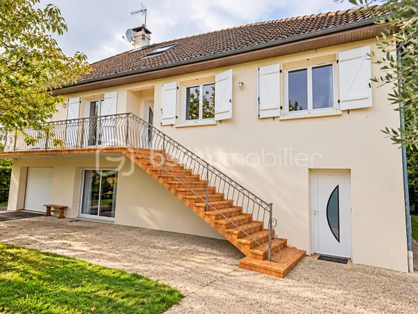 Maison 7 pièces 243 m²