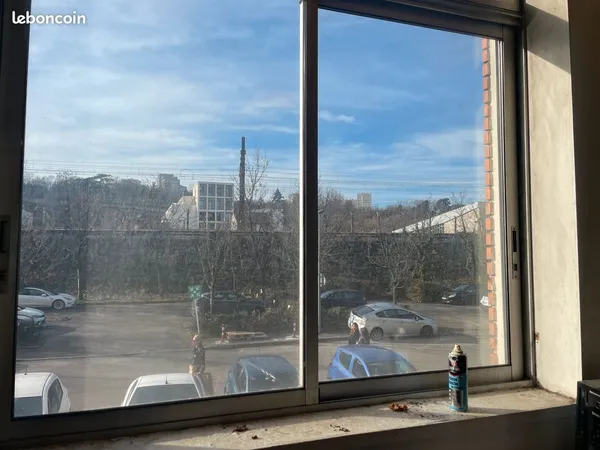 Bureaux 62m2 à vendre à Gorge de Loup 69009