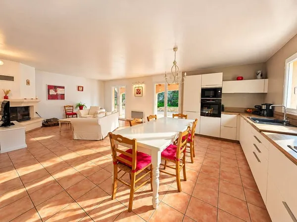 Maison de plain-pied 4 pièces 96 m²