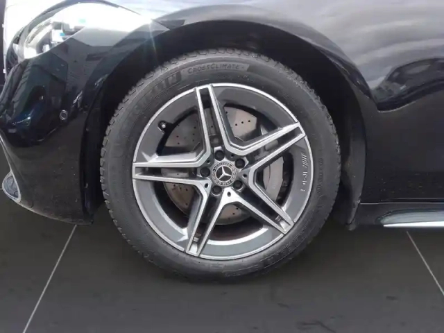 Mercedes Cla 580 e berline amg line — photo 31