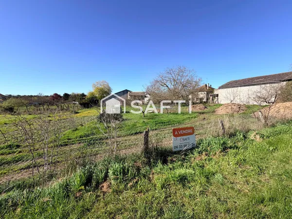 Grand terrain constructible 1697 m2