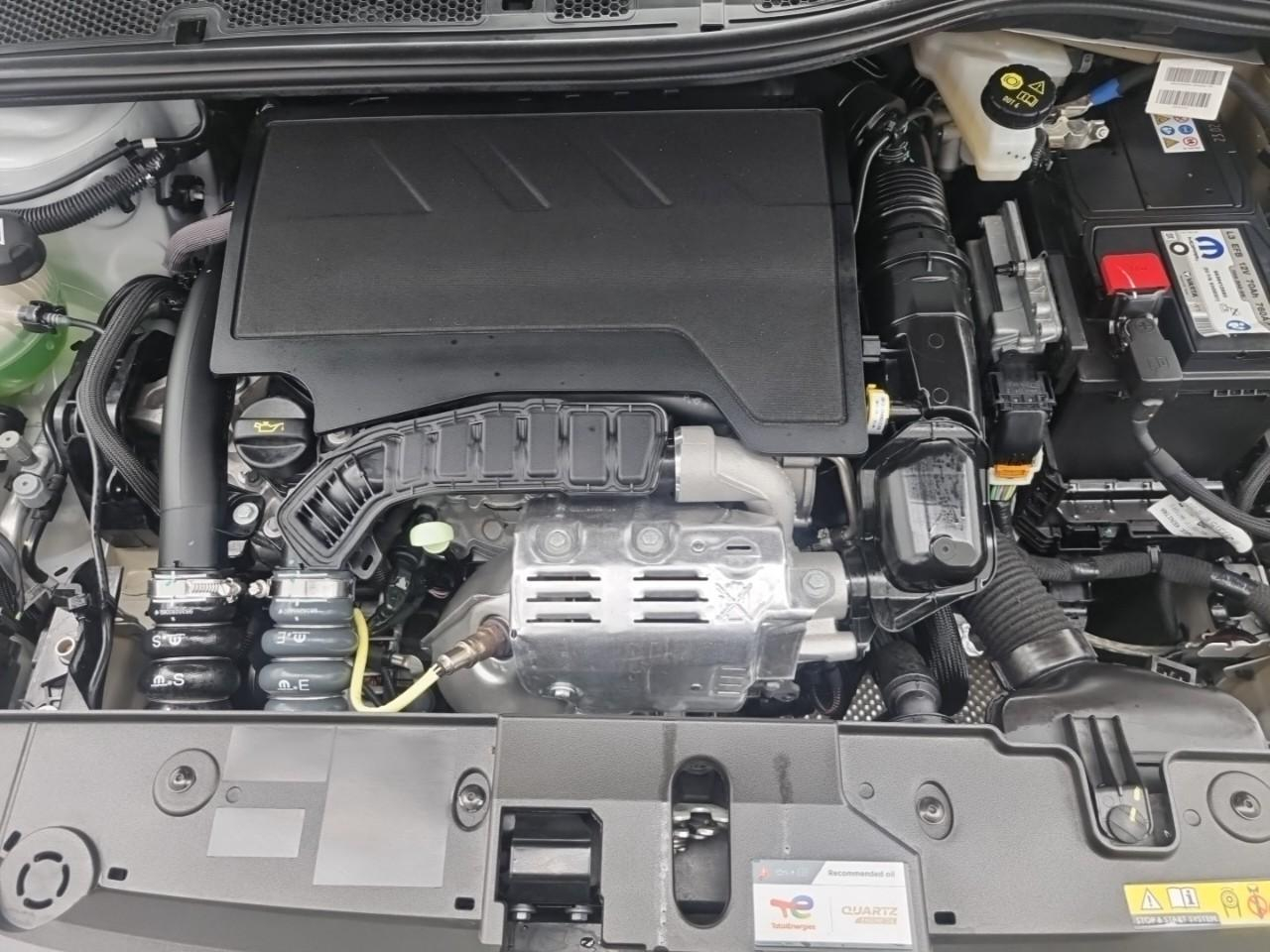 Peugeot 208 100 s&s bvm6 style — photo 15