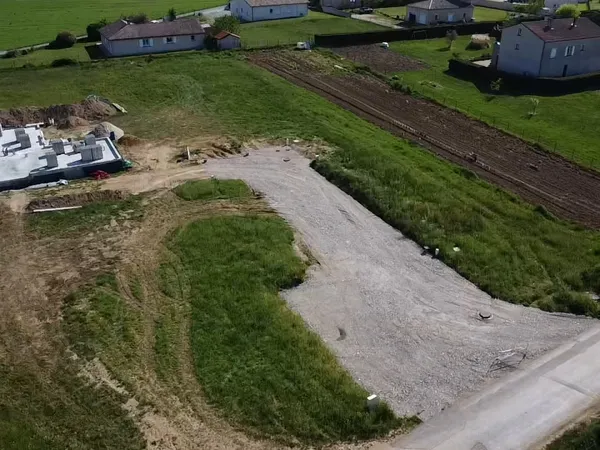 Terrain 720 m²