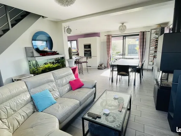 Maison 6 pièces 138 m²