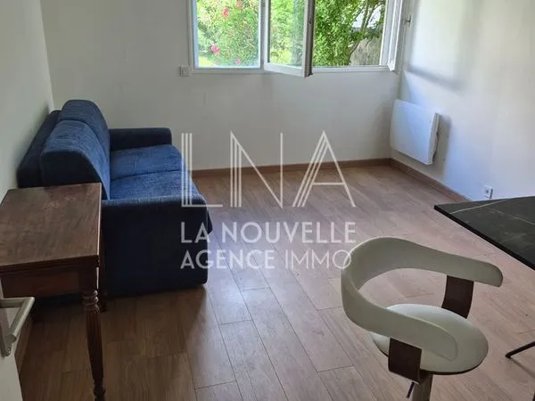 Studio 1 pièce 30 m²