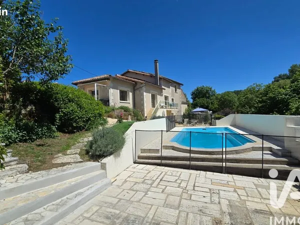 Maison familiale 5 pièces 178 m²