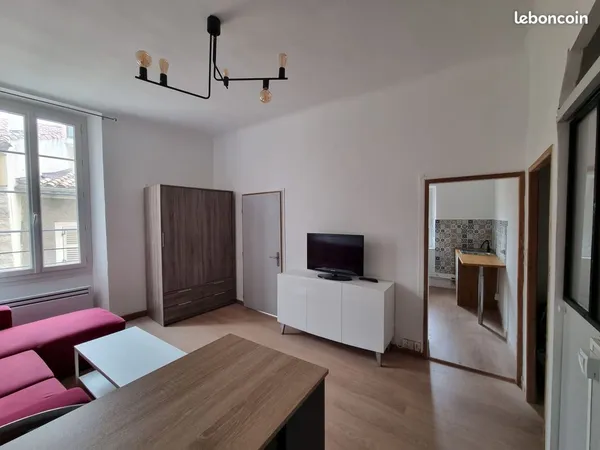 T2 meuble refait neuf 35m2 rue portalet