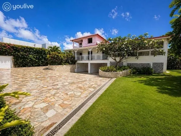 Maison 5 pièces 257 m²