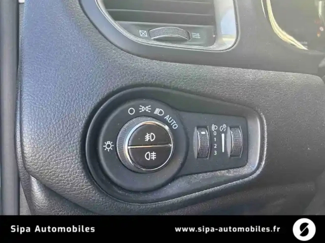 Jeep Renegade 1.0 gse t3 120 ch bvm6 — photo 20
