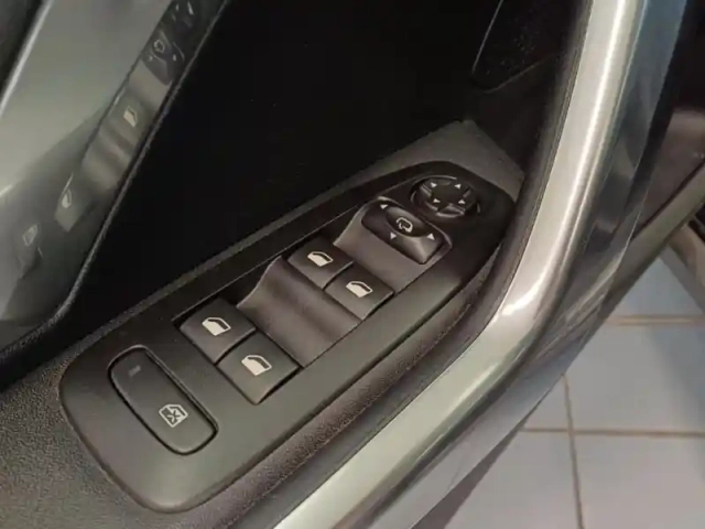 Peugeot 2008 1.2 puretech 110ch e6.c crossway s&amp;s eat6 — photo 10