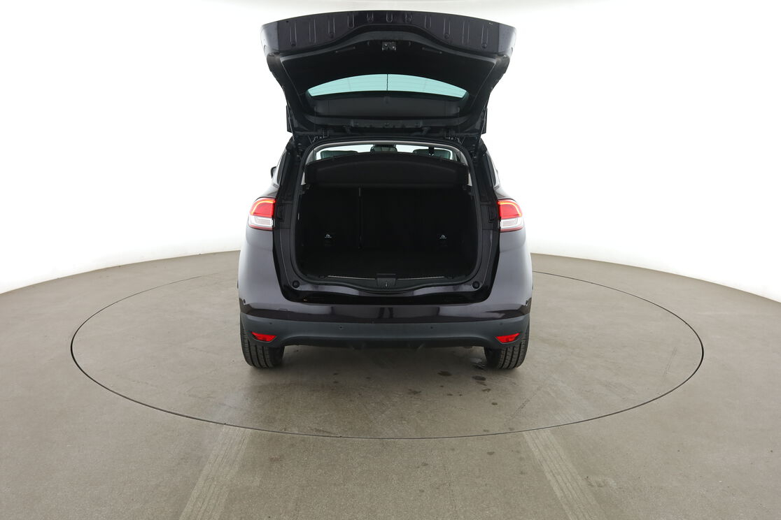 Renault Scenic 1.3 TCe Initiale Paris EDC — photo 15