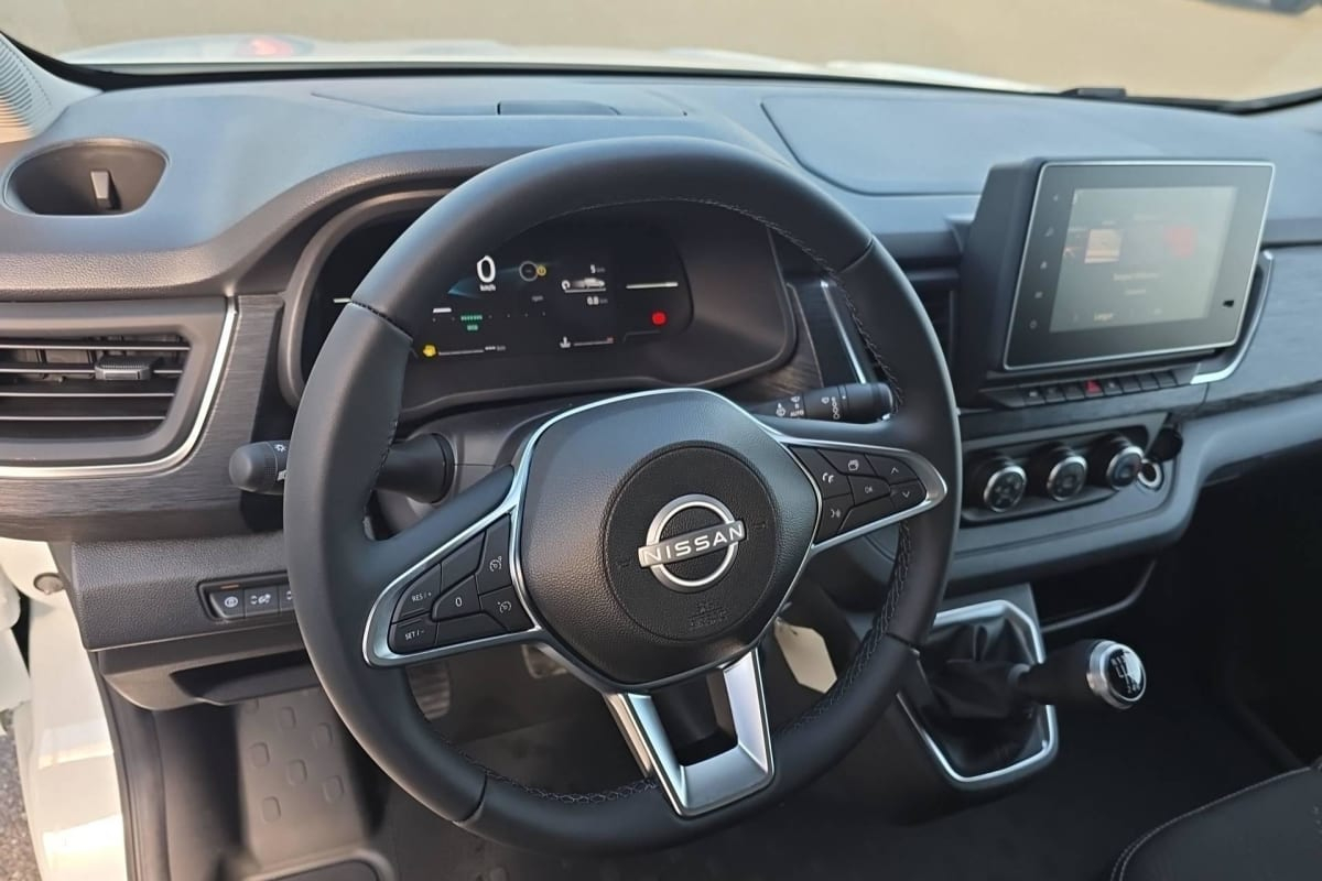 Nissan Primastar — photo 13
