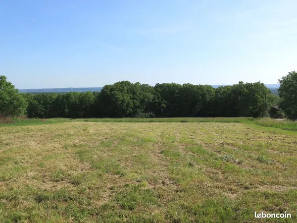 Terrain 1747 m²
