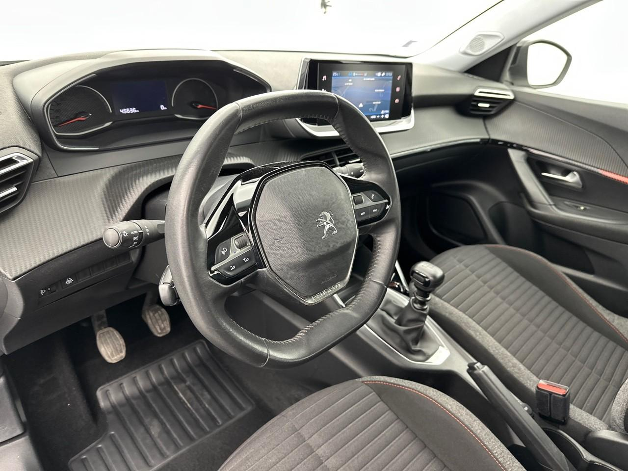 Peugeot 2008 puretech 100 s&s bvm6 active — photo 8