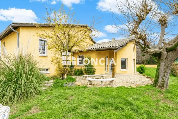 Maison 8 pièces 146 m²