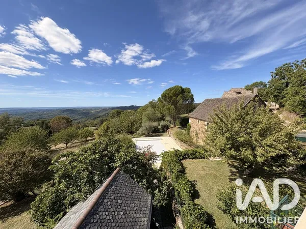 Maison 15 pièces 244 m²