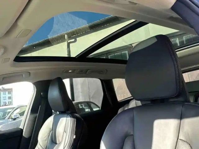 Volvo Xc60 t6 awd hybride rechargeable 253 ch+145 ch geartronic 8 — photo 13