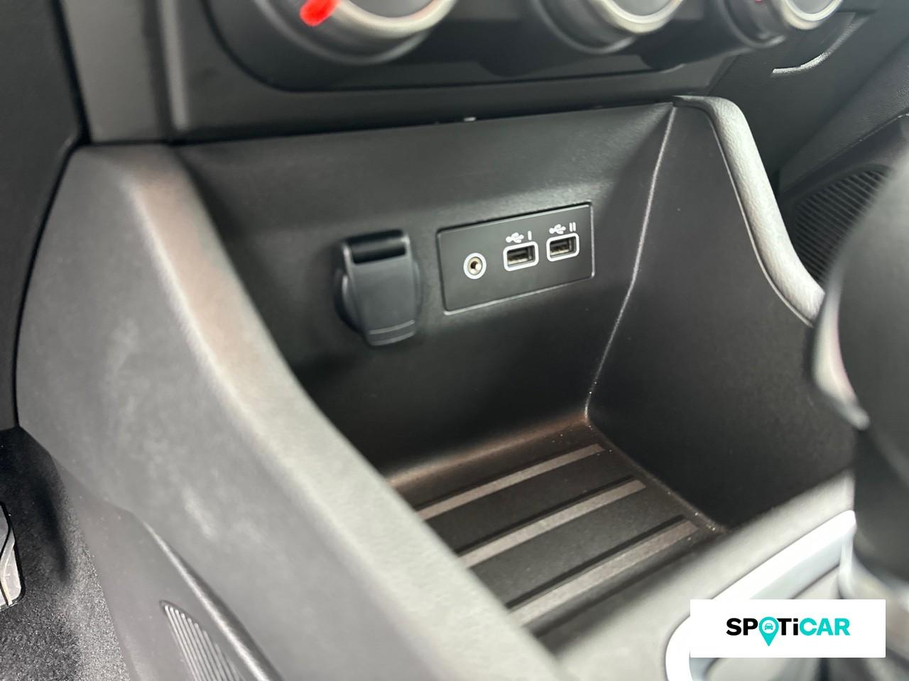 Renault Clio 1.0 tce 90 cvt evolution business — photo 19