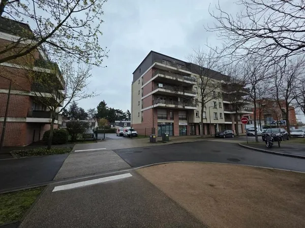 Place disponible dans résidence sécurisée